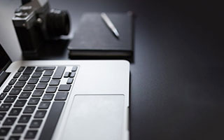 切尔西草包主帅罗塞尼尔下课，6年半合同只干了107天